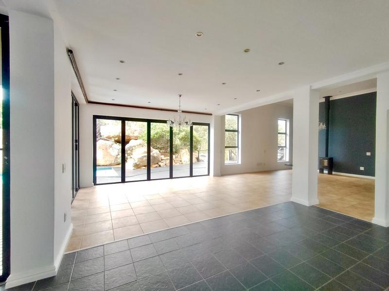 4 Bedroom Property for Sale in Hout Bay Western Cape